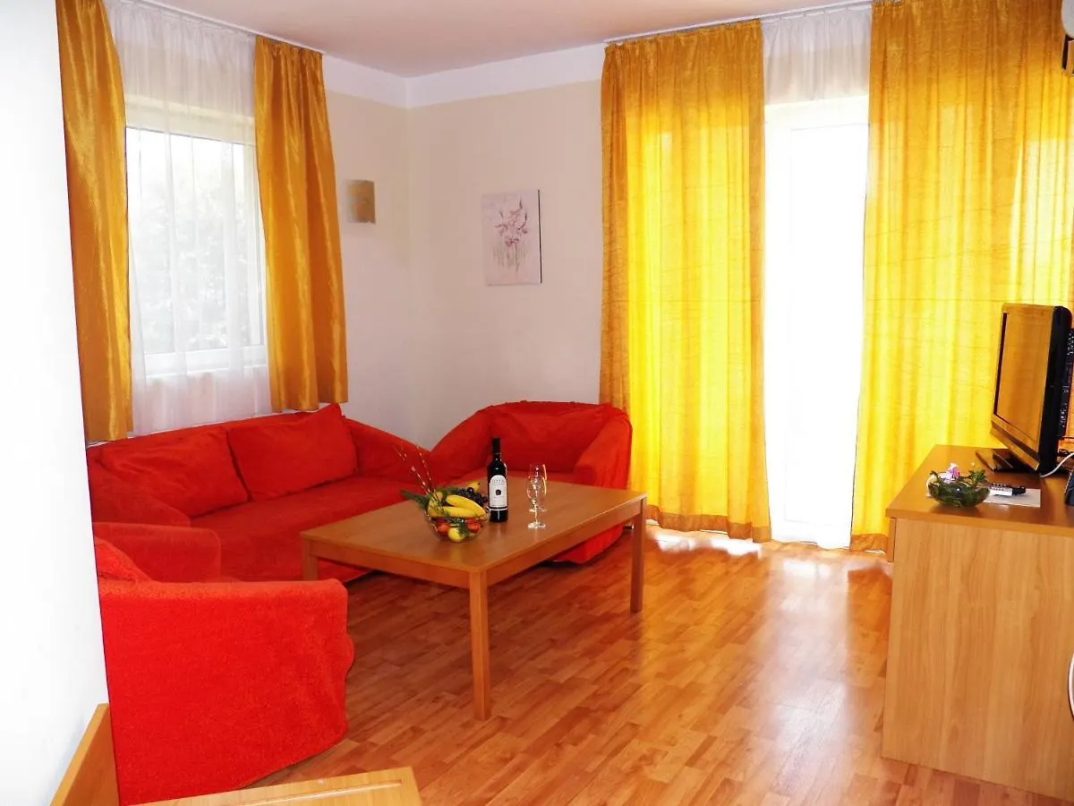 Joya Park Apartments Golden Sands