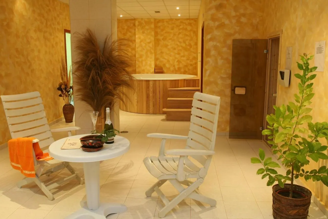 Joya Park Apartments Golden Sands
